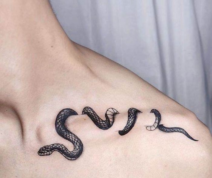 tatouage torse femme